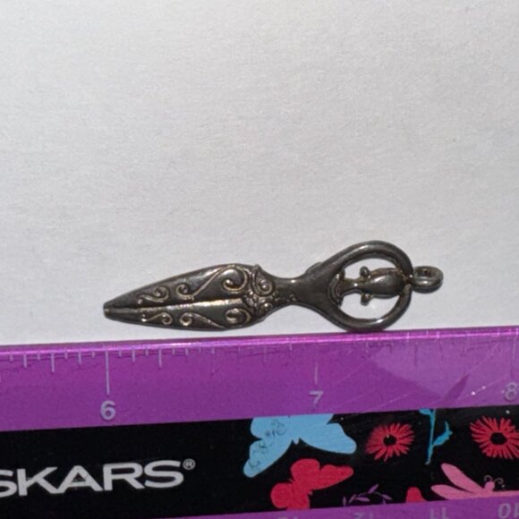 Silver Ornate Celtic Goddess Pendant - Picture 15 of 16